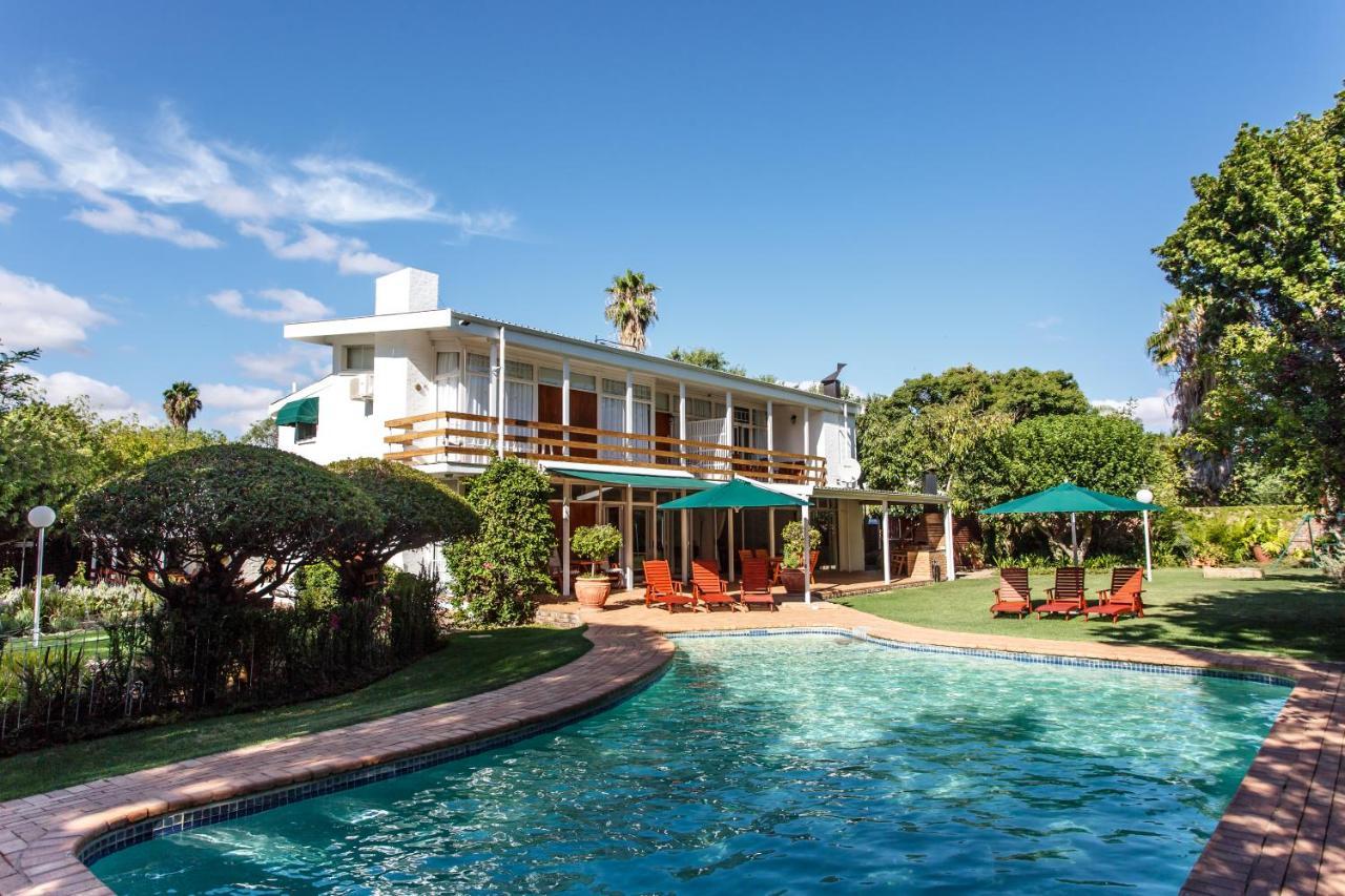 Raw Karoo Guest House Oudtshoorn Exterior foto